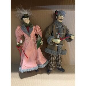 Vtg Set Dept 56 Possible Dreams Clothtique Christmas Carolers Man & Woman 1988